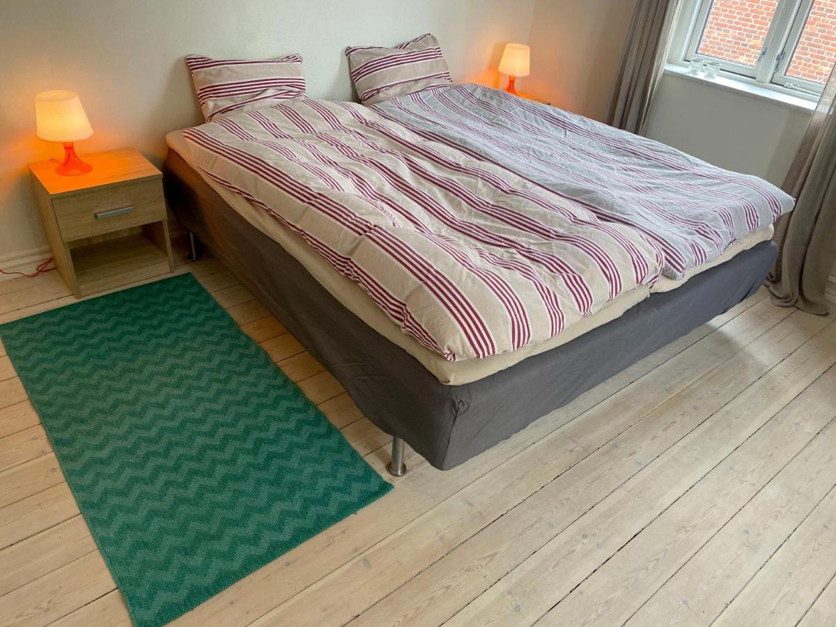Apartment Goodnight *